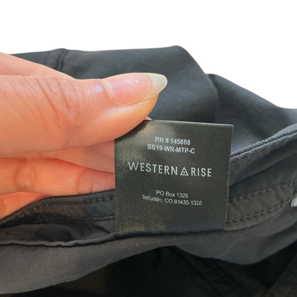 Western Rise AT Pant Men’s 28x30 Slim Black Travel Outdoors Stretch Performance - Picture 11 of 15